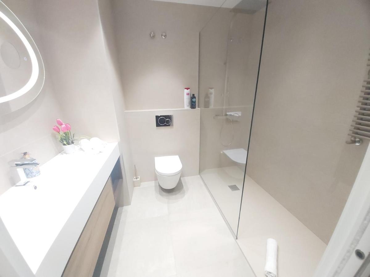 San Anton Piso De Lujo Centro Con Aire Ac By Apartment *